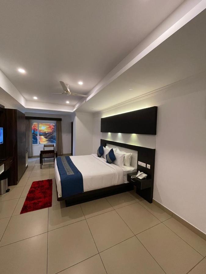 Amuse Vista Resorts And Spa Anachal Dış mekan fotoğraf