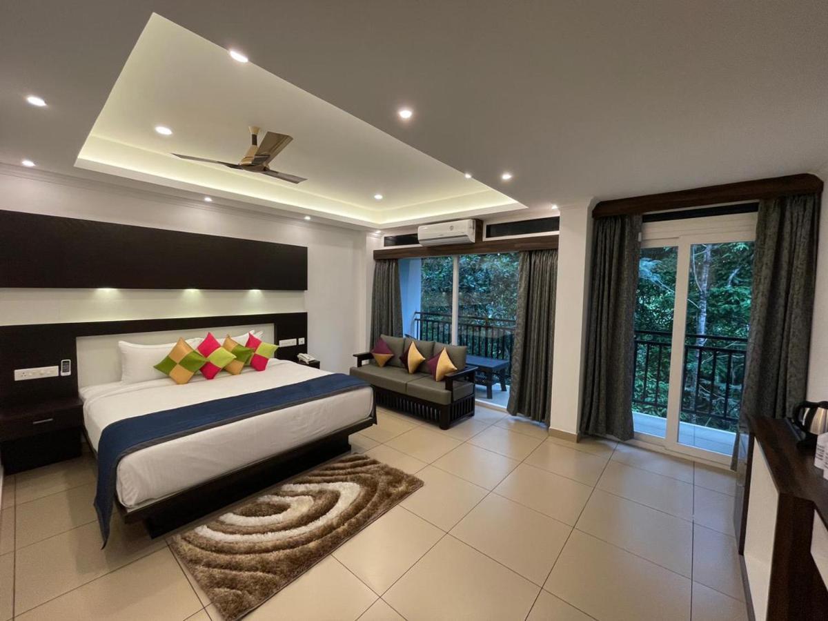 Amuse Vista Resorts And Spa Anachal Dış mekan fotoğraf