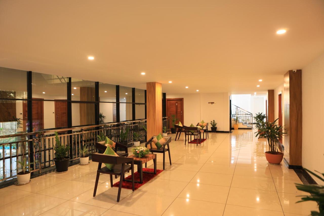 Amuse Vista Resorts And Spa Anachal Dış mekan fotoğraf