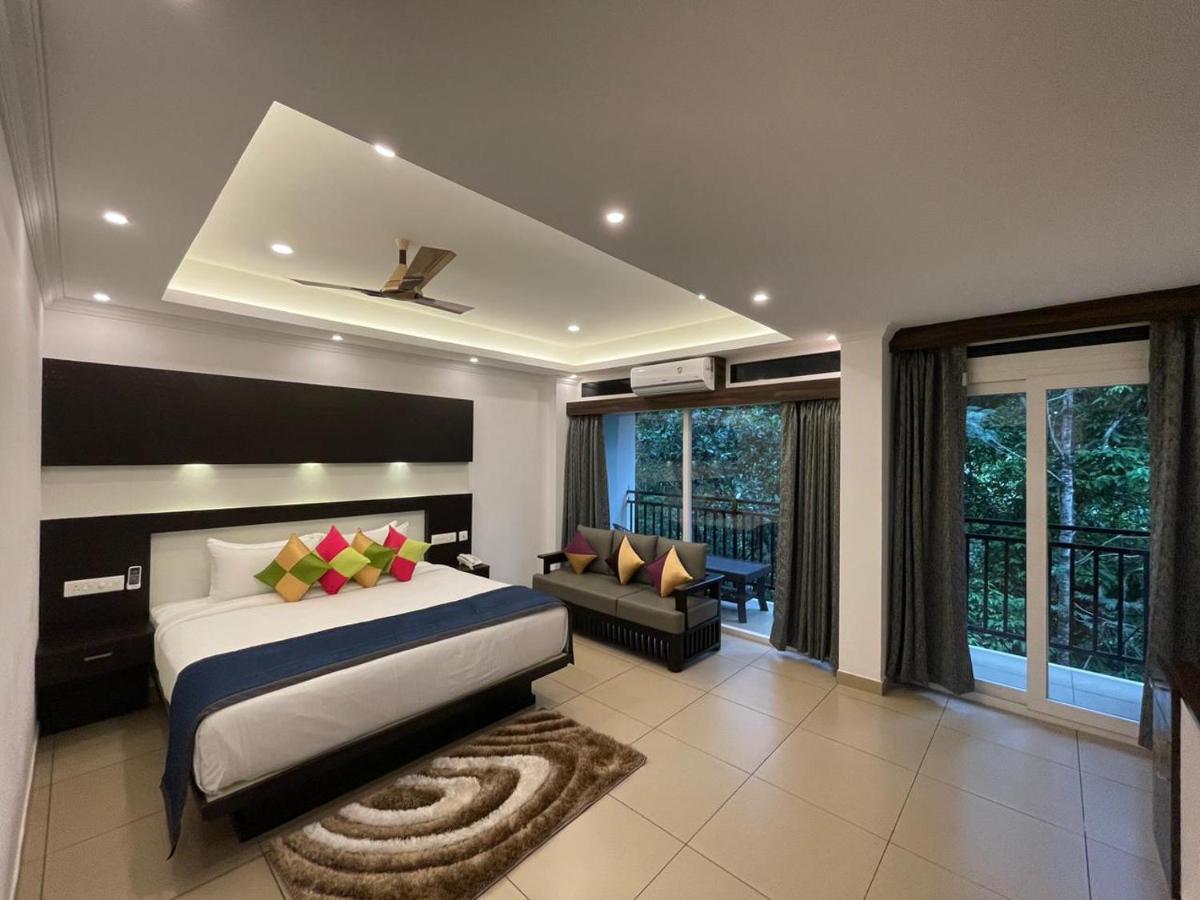 Amuse Vista Resorts And Spa Anachal Dış mekan fotoğraf