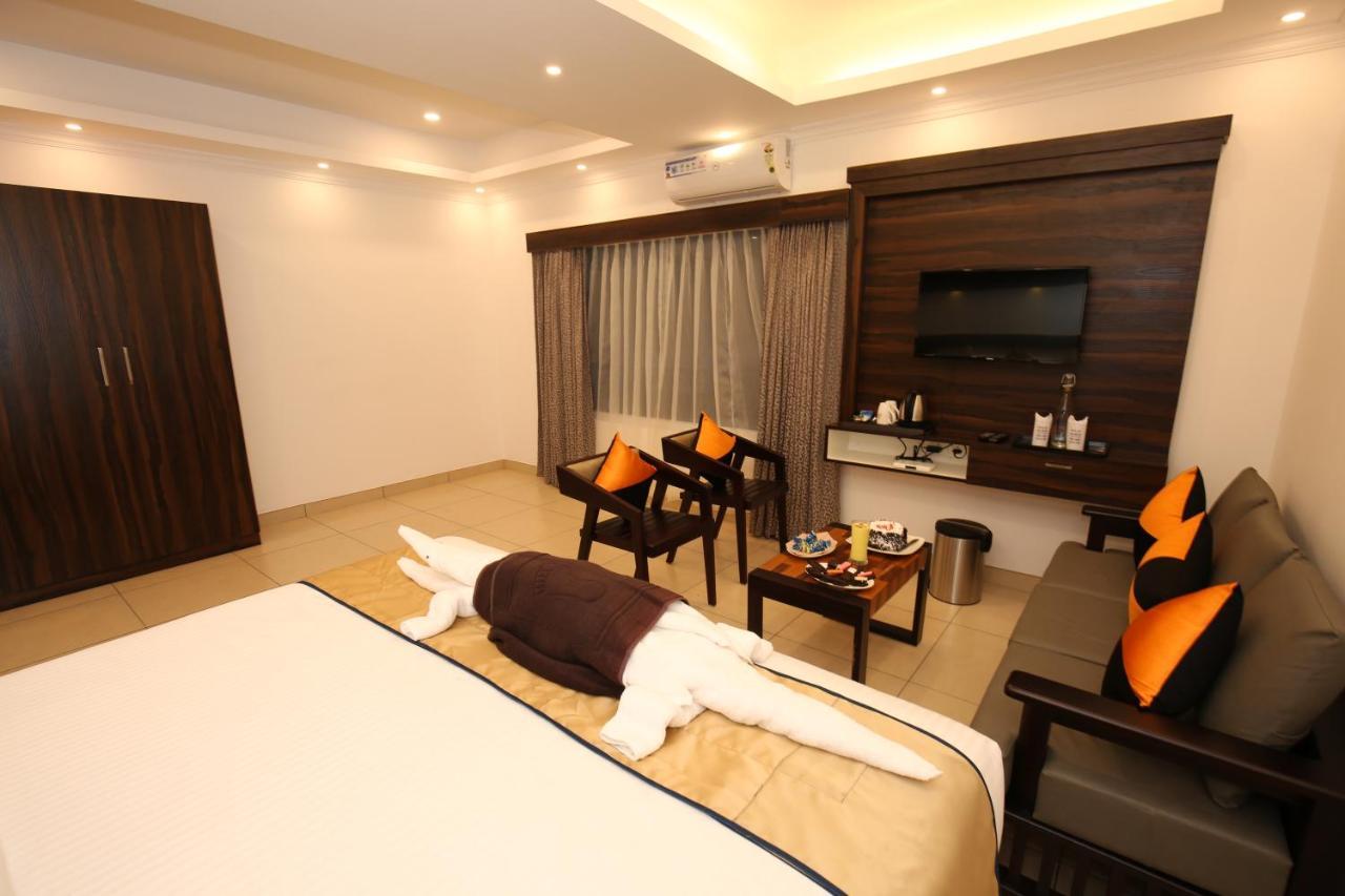 Amuse Vista Resorts And Spa Anachal Dış mekan fotoğraf