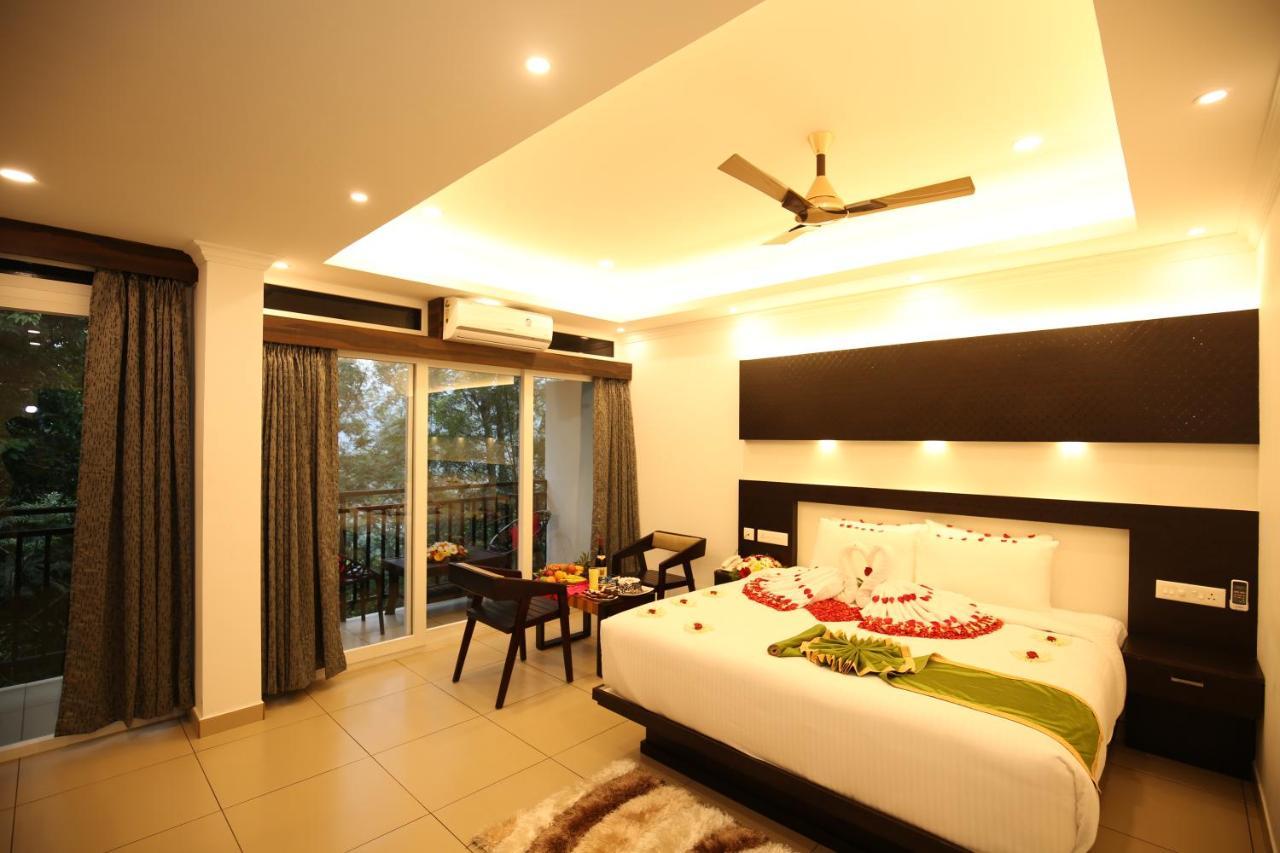 Amuse Vista Resorts And Spa Anachal Dış mekan fotoğraf