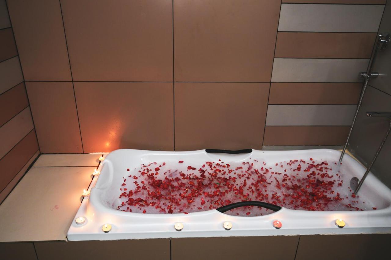 Amuse Vista Resorts And Spa Anachal Dış mekan fotoğraf